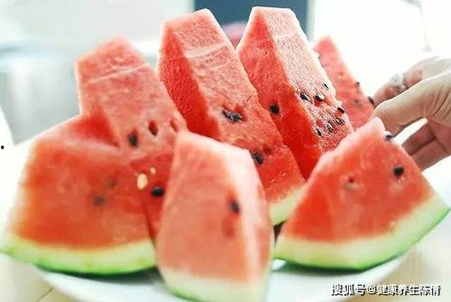 冬季可以吃瓜吗,冬季也能畅享瓜果美味——揭秘冬季吃瓜的奥秘